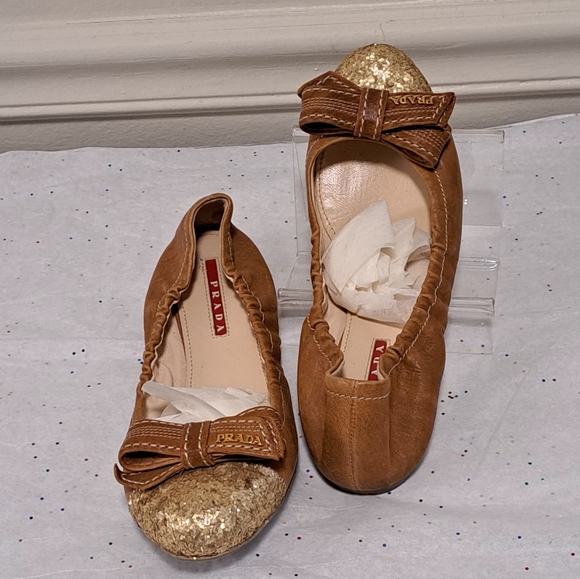 Prada Brown and Gold Flats with Bow - Picture 6 of 15